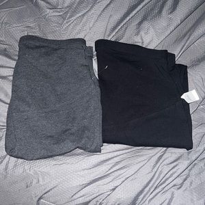 🔴 BNWT Set of 2 Maternity leggings from Old Navy